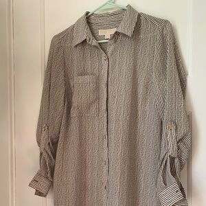 Woman Michael Kors button down shirt size0